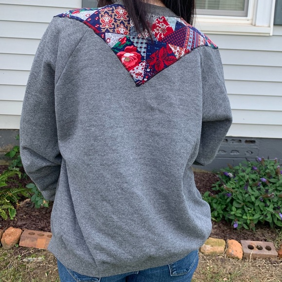 Handmade cardigan with multicolored quilt pattern - Picture 8 of 10